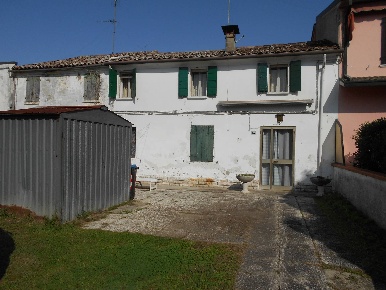 Foto Casa indipendente in VIA QUARTIERE RUNCO, Portomaggiore Quartiere