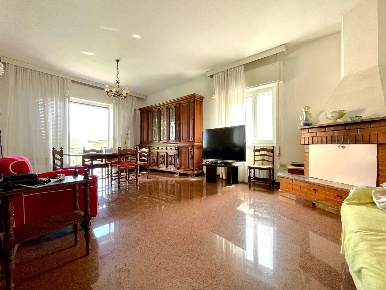 Foto Villa singola in Via della Cornice, Pietra Ligure di 267 m² in vendita