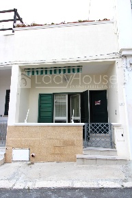 Foto Casa indipendente in via Palinuro, Gallipoli di 70 m² con 3 locali