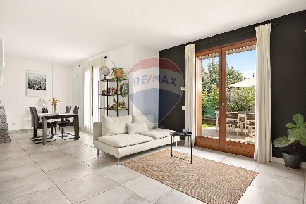 Foto Villa a schiera a Cavenago di Brianza di 120 m² con 4 locali