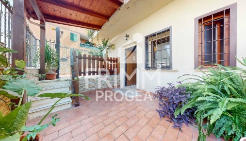 Foto Villa unifamiliare in Via Lettopalena, Roma Castelverde di 98 m²
