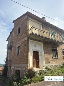 Foto Appartamento a Narni di 130 m² con 5 locali in vendita