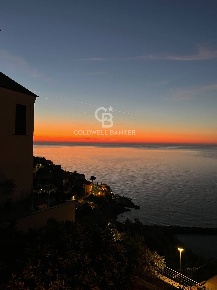 Foto Appartamento in Via Matteotti, Cervo di 110 m² con 4 locali in vendita