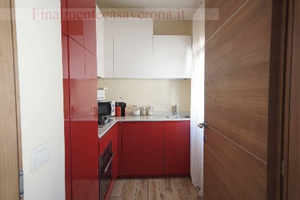 Foto Appartamento in Via Santa Felicita, Verona Centro Storico di 65 m²