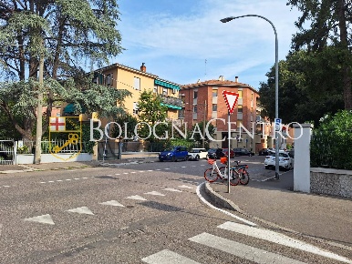 Foto Appartamento in Via Pellizza Da Volpedo, Bologna Murri di 93 m²