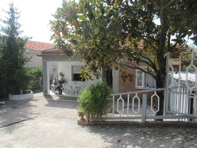 Foto Casa indipendente in Via Dante, Spoltore Centro di 117 m² con 4 locali