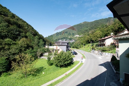 Foto Appartamento in Via Tonetti, Polaveno Gombio di 123 m² con 3 locali