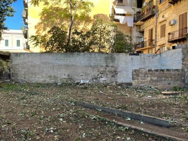 Foto Box in VIA XX SETTEMBRE, Palermo Politeama - Ruggiero Settimo di 13 m²