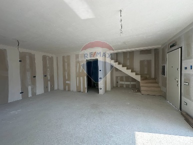 Foto Appartamento a Azzano San Paolo di 128 m² con 4 locali in vendita