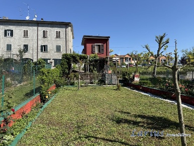 Foto Casa indipendente in Via Caboto, Merone Centro di 65 m² con 2 locali