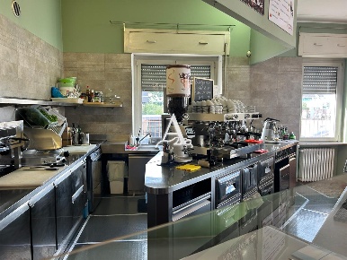 Foto Bar a Verona Zona Fiera di 140 m² con 2 locali in vendita