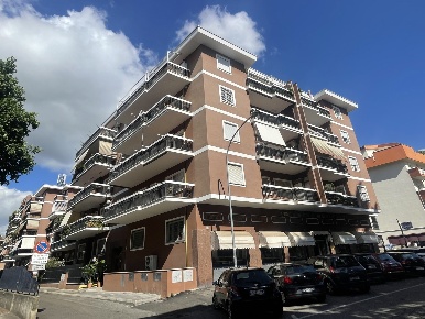 Foto Appartamento in Via VAL PELLICE 77, Roma Conca d'Oro - Valli di 90 m²
