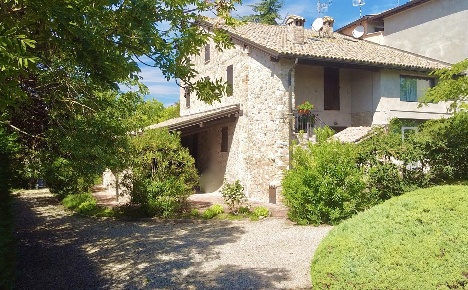 Foto Rustico in Strada per Goiano 8, Langhirano Casatico di 465 m²