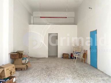 Foto Laboratorio in Via roma 0, Sannicola Centro di 110 m² con 2 locali