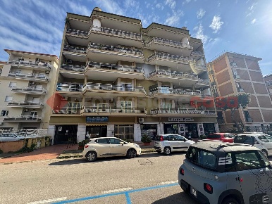 Foto Appartamento in Via Cornacchia 12, Caserta Corso Trieste di 150 m²
