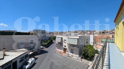 Foto Ufficio in Via Panoramica 00, Monte di Procida di 80 m² con 4 locali