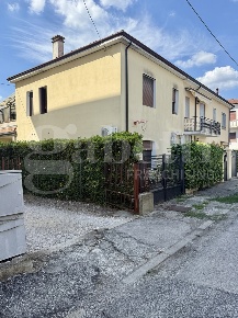 Foto Casa indipendente in Via ROVIGO Via San Pio X 00, Rovigo San Pio X