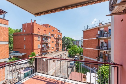Foto Appartamento in Laurentina, Roma Cecchignola - Giuliano Dalmata