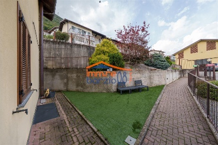 Foto Appartamento a Pasturo di 100 m² con 4 locali in vendita