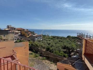 Foto Appartamento a Acireale San Cosmo, Corso Italia, Piazza Dante di 90 m²