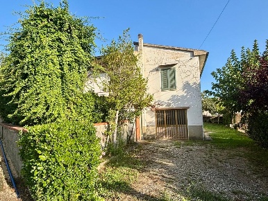 Foto Casa indipendente a Terricciola Selvatelle di 180 m² con 9 locali