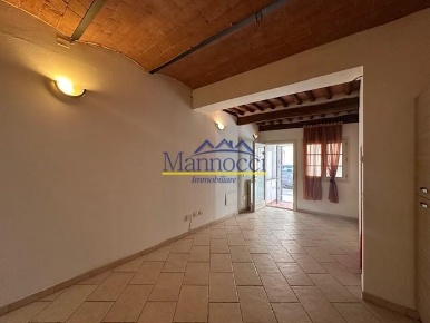 Foto Appartamento a Cascina Centro di 75 m² con 3 locali in vendita