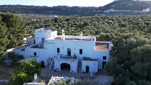 Foto Rustico in Contrada Giardinelli, Fasano Fasano Paese di 890 m²