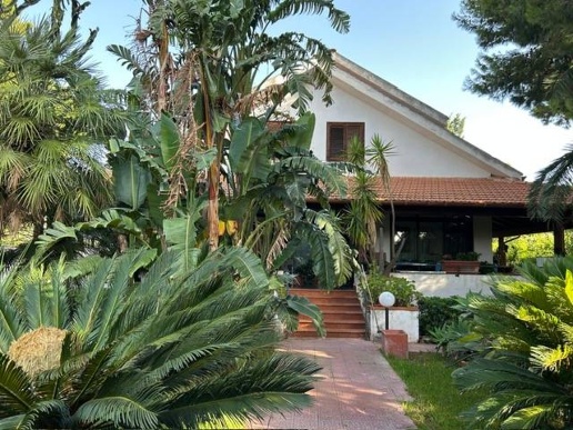 casa indipendente in vendita a Palermo in zona Sferracavallo