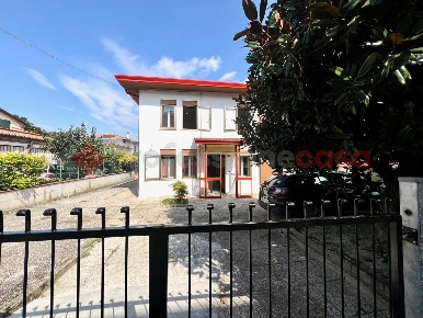 Foto Villa bifamiliare in Via SANTA CATERINA SNC, Stanghella di 220 m²