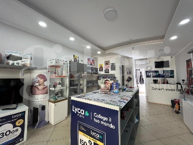 Foto Attività commerciale in Via Luigi Ferritto 97, Piedimonte Matese