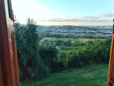 Foto Casa indipendente in Via SANTA LUCIA 0, Maiolati Spontini di 125 m²