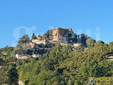 Foto Ristorante in Sommariva Perno, Monticello d'Alba Villa di 150 m²