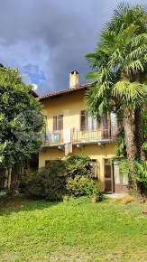 Foto Casa indipendente in Via Alfieri 16, Biella Chiavazza di 140 m²