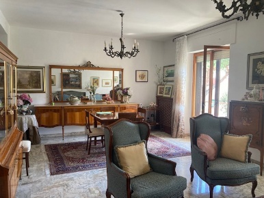 Foto Casa indipendente in Viale Commenda 174, Brindisi Commenda di 195 m²