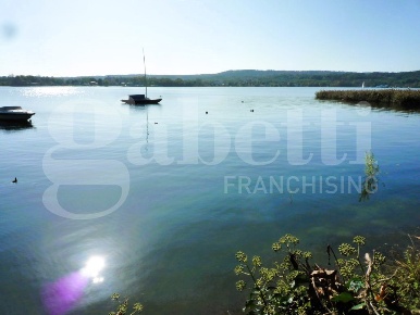 Foto Appartamento a Sesto Calende Lisanza di 110 m² con 3 locali in affitto