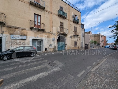 Foto Appartamento in Via Mercato Di Sabato 00, Bacoli Centro di 80 m²