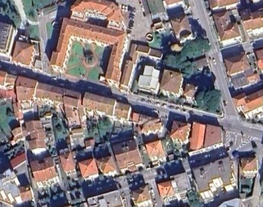 Foto Box in Via C. Battisti, Fucecchio Centro di 20 m² con 1 locali
