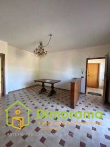 Foto Appartamento a Montecatini-Terme di 90 m² con 4 locali in vendita