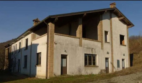Foto Negozio in Località Matellina, Alta Val Tidone di 423 m² con 1 locali