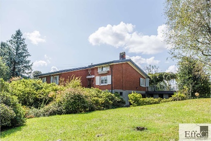 Foto Villa unifamiliare in Via Gramsci 25, Biandronno Centro di 190 m²