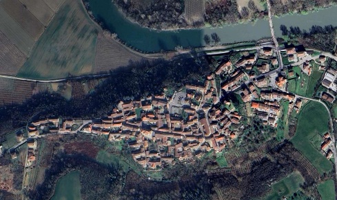 Foto Appartamento in Via Rattazzi, Masio Centro di 81 m² con 5 locali
