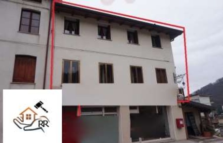 Foto Appartamento in Via Gisbenti, Valli del Pasubio di 403 m² in vendita