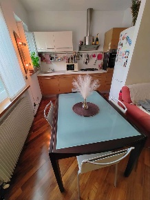Foto Appartamento in Piazzale Velleia, Piacenza Via Colombo di 90 m²