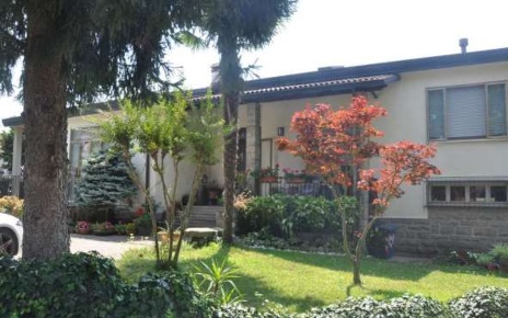 Foto Villa unifamiliare in via Euganea Praglia, Teolo San Biagio di 362 m²