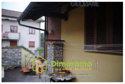 Foto Appartamento a Montecatini-Terme di 136 m² con 4 locali in vendita