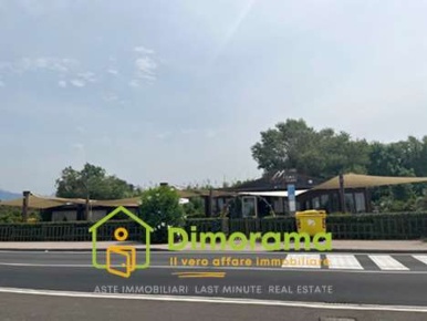 Foto Negozio in Viale Europa 37 VIAREGGIO 55049 LUCCA TOSCANA, Viareggio