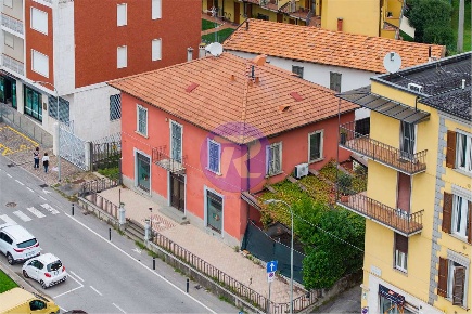 Foto Casa indipendente in VIA PONTESECCO 30, Ponteranica di 400 m²