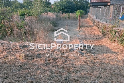 Foto Terreno agricolo in VIA POIO, Viagrande Centro di 3500 m² in vendita