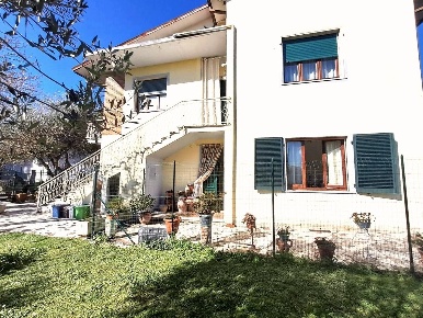Foto Appartamento a Massa Bondano - Partaccia di 120 m² con 5 locali