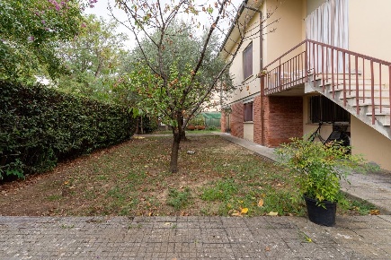 Foto Villa unifamiliare a Capraia e Limite Limite di 170 m² con 8 locali